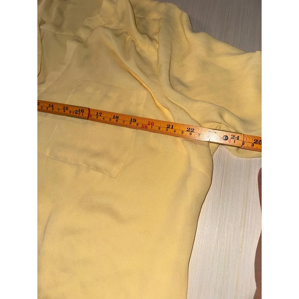 Torrid Harper Yellow Georgette Pullover Blouse Size 1 Roll Tab Sleeve Pockets
